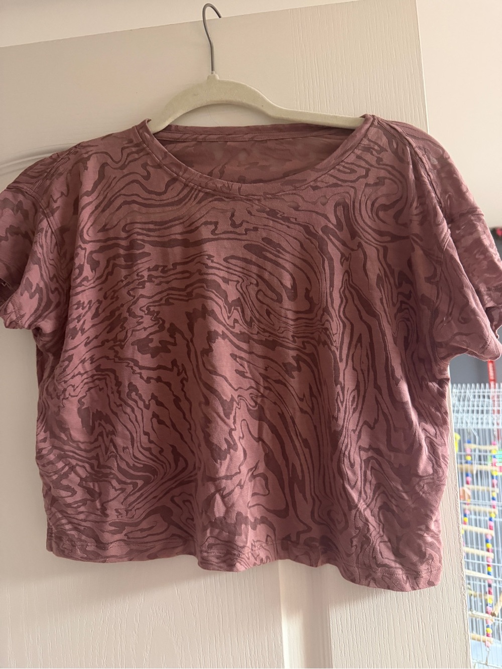 Lululemon Women's Mauve Patterned Short Sleeve Top